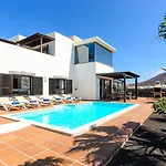 빌라 Hipoclub Villas,